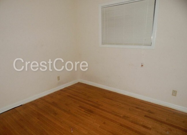 Building Photo - 4198 Cottonwood Rd