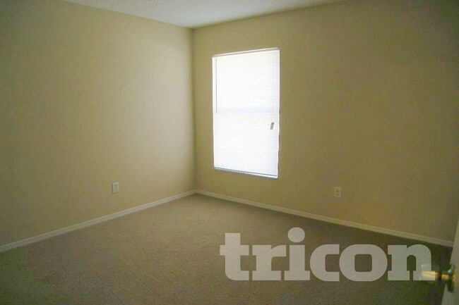 Building Photo - 2680 Chatham Cir