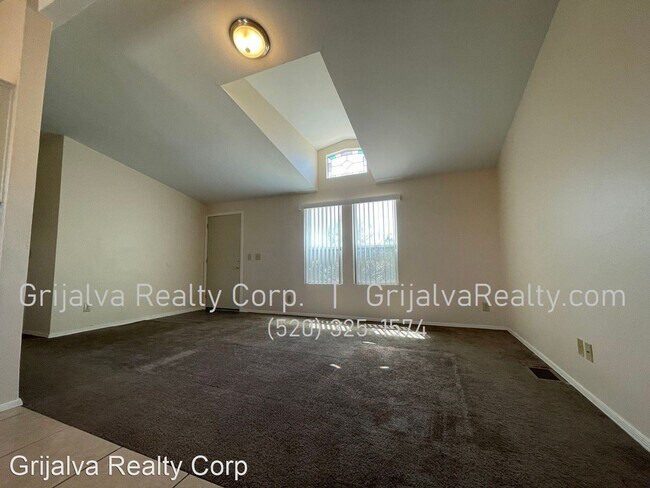 Building Photo - 3 br, 2 bath House - 10595 W. Anthony Dr.