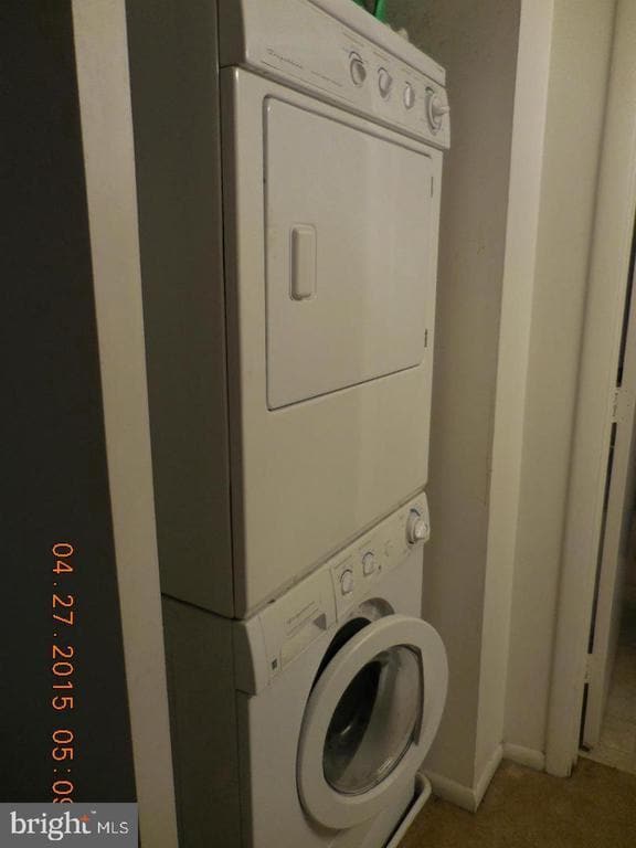 Building Photo - 5808 Royal Ridge Dr