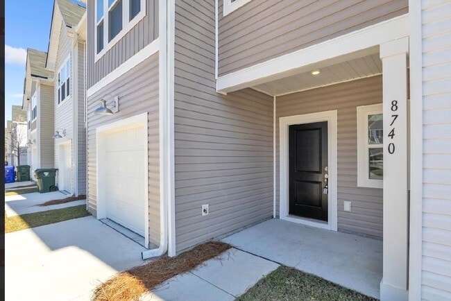 Foto del edificio - 8740 Silver Perch Ln