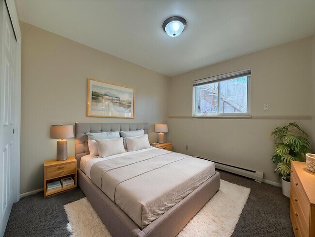 Foto del edificio - 4222 Forrest Hill Rd