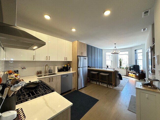 Foto del edificio - 841 N Mozart St