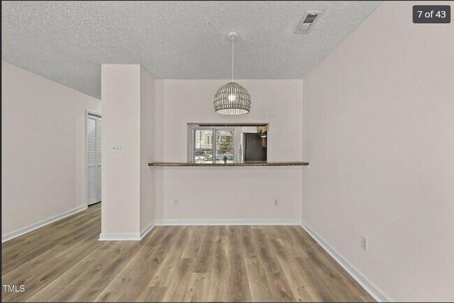 Foto del edificio - 4658 Fawnbrook Cir