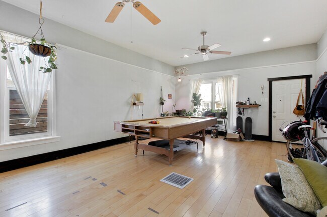 Building Photo - 2818 Welton St