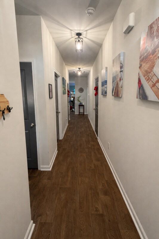 Foto del edificio - 329 Feldspar Ln