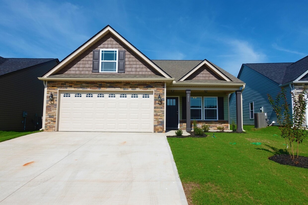 1011 Milltown Trl, Boiling Springs, SC 29316 House Rental in Boiling