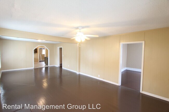 Foto del edificio - 3 br, 1 bath House - 306 83rd Street South
