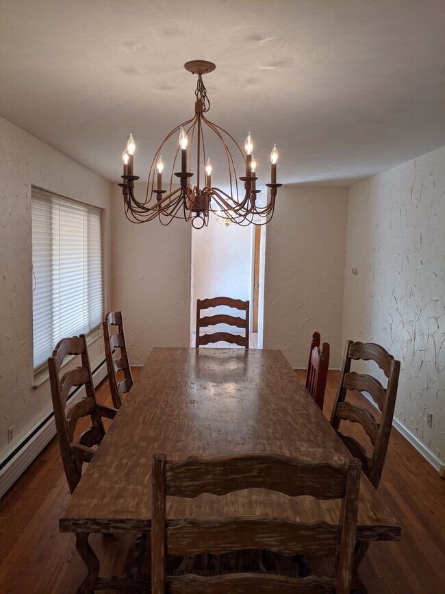 Foto del edificio - Beautiful Boulder Country Home - 4 Bed/2 Bath - Available July 3rd!