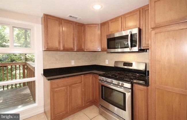 Building Photo - 7825 Patriot Dr