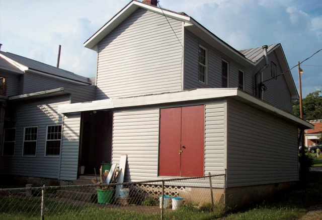 Building Photo - 220 Broadway St