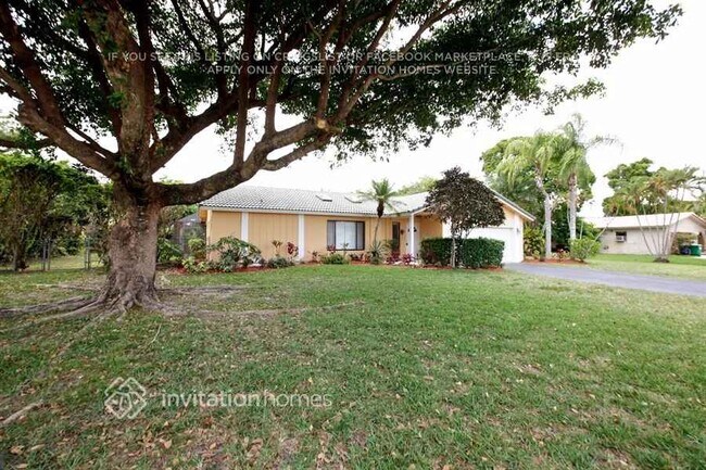 Foto del edificio - 10821 NW 33rd St