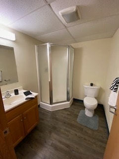 Baño de estudio grande de la torre 1 - Eagle Park Apartments – Clarion's Premier Student & Professional Housing