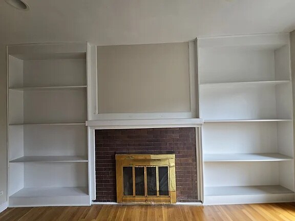 Foto del edificio - 7458 N Greenview Ave