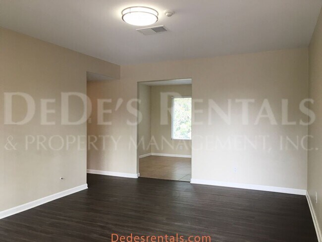 Foto del edificio - 1083 Tijuana Ct