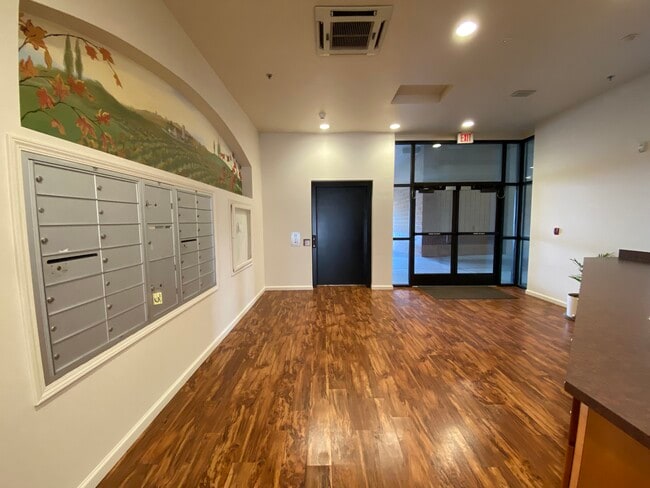 Building Photo - 15325 NW Central Dr