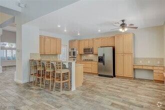 Building Photo - 1825 Indian Bend Dr