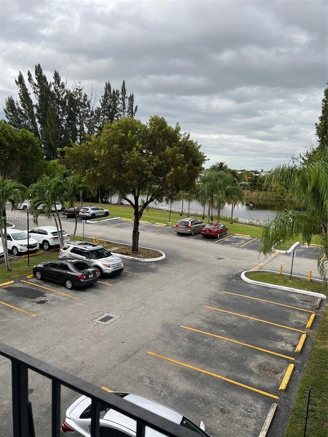 Foto del edificio - 1221 SW 122nd Ave