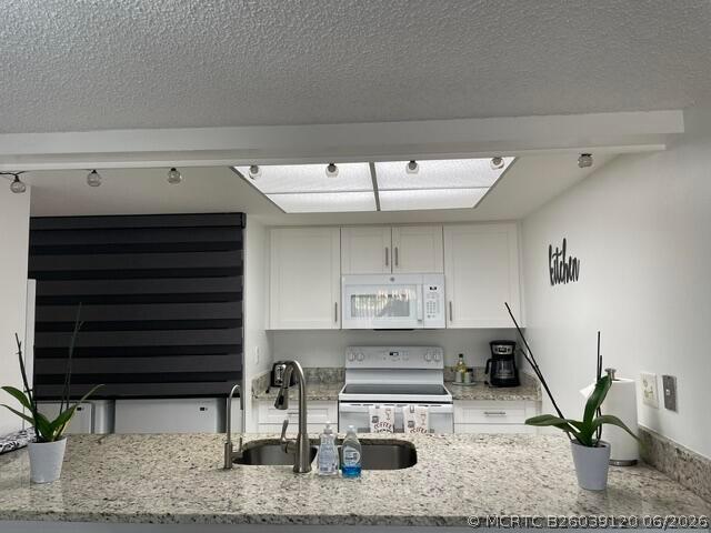 Foto del edificio - 1453 White Pine Dr