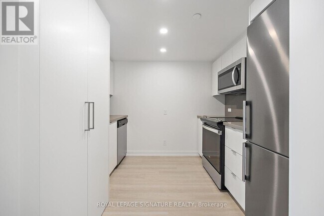 Building Photo - 30-830 Tretti Wy