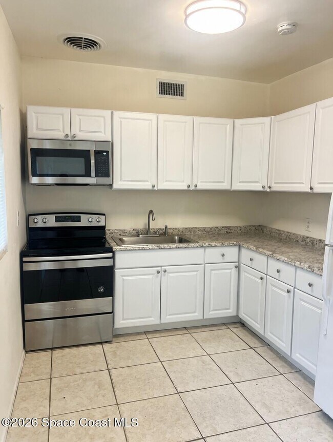 Foto del edificio - 1410 Smith Dr