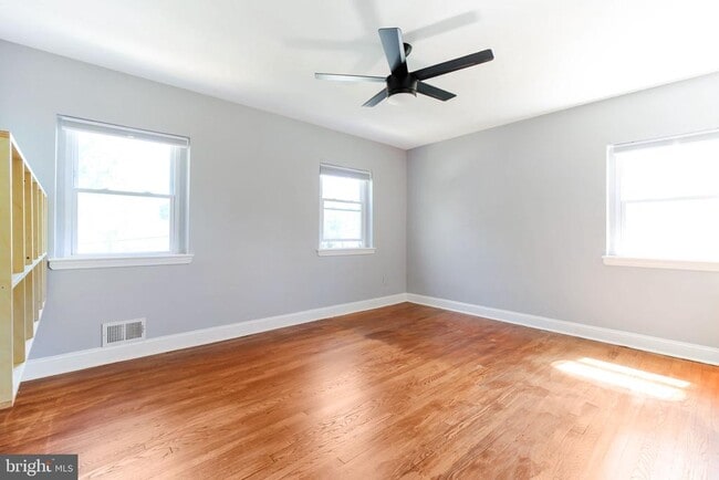 Building Photo - 2600 Arvin St