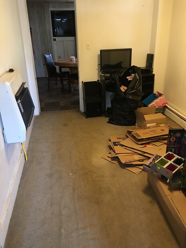 138 N Main St, Manheim, PA 17545 Townhome Rentals in Manheim PA