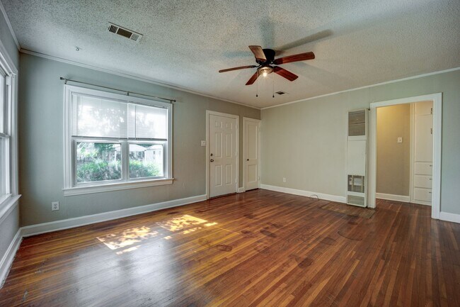 Foto del edificio - Freshly Updated 3 Bedroom House