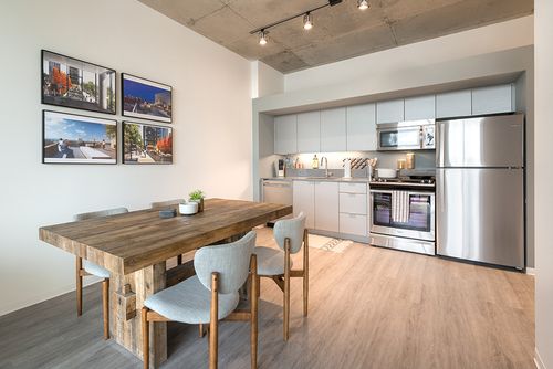 Foto del edificio - 2633 W Belden Ave