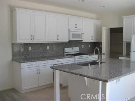 Foto del edificio - 3185 S Hampton Way