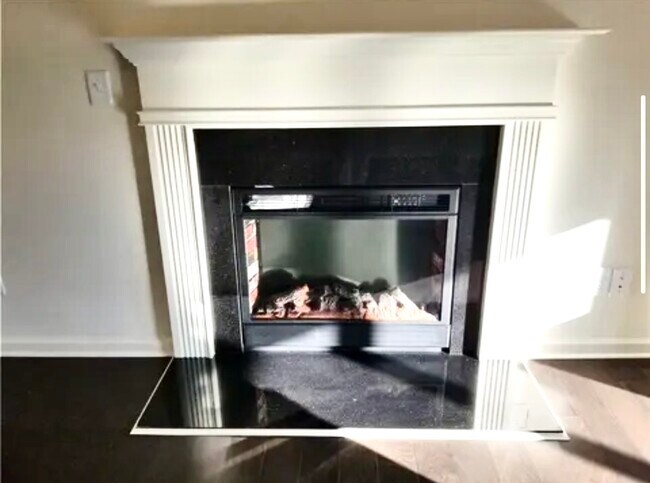 Foto del edificio - 2705 Kemp Ct