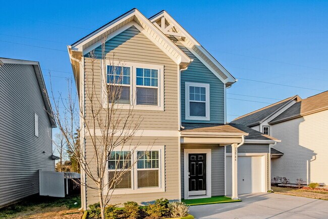 Building Photo - 12946 Hill Pine Rd