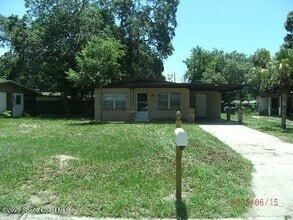 Building Photo - 1525 Rosedale St