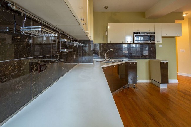 Foto del edificio - 2148 S Lawndale Ave