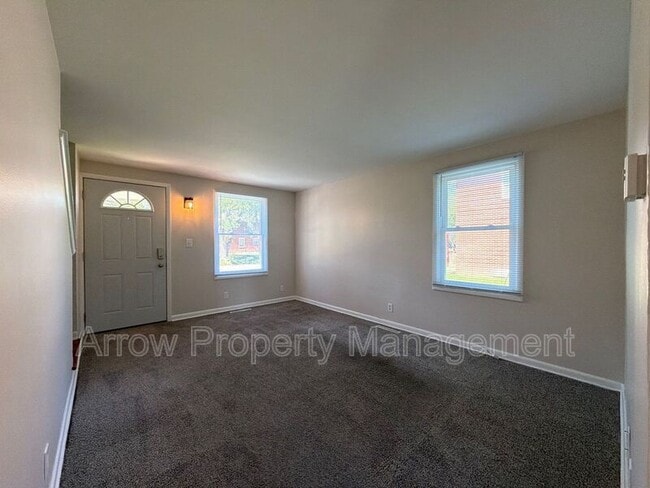 Foto del edificio - 5447 Benton St