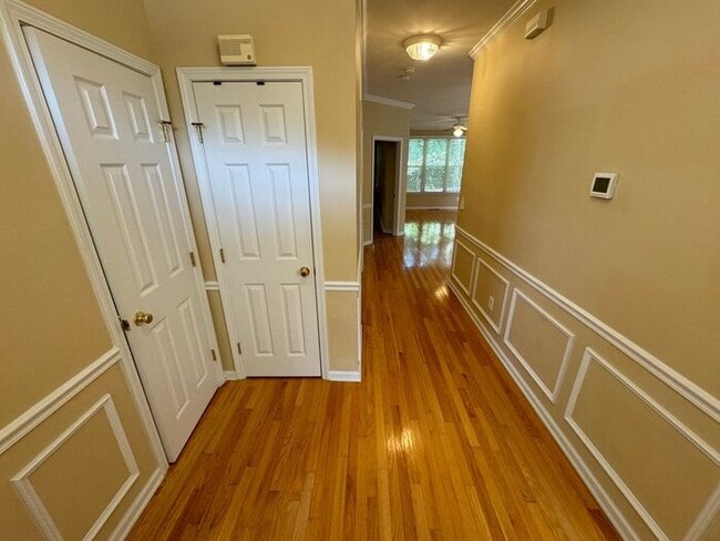 Building Photo - Wonderful 4 Bed Durham End-Unit Townhome