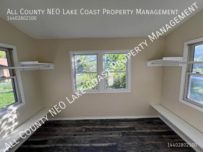 Foto del edificio - 5563 Columbia Rd