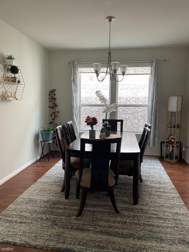 Foto del edificio - 4 br, 3 bath House - 2308 Stratford Court