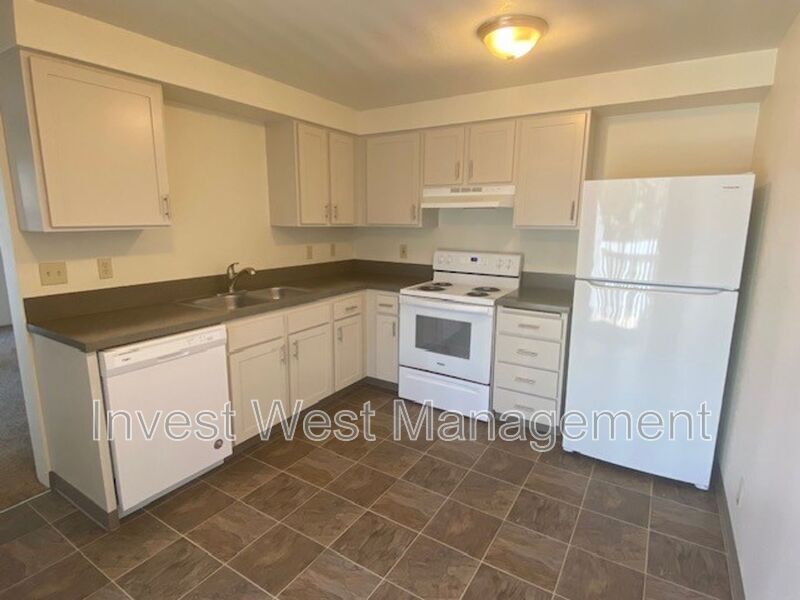 Foto principal - 1861 Kingsley Rd