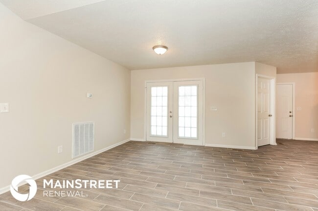 Building Photo - 426 Sondra Dr