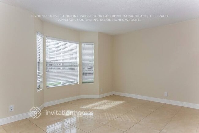Foto del edificio - 5879 Rambler Rose Way