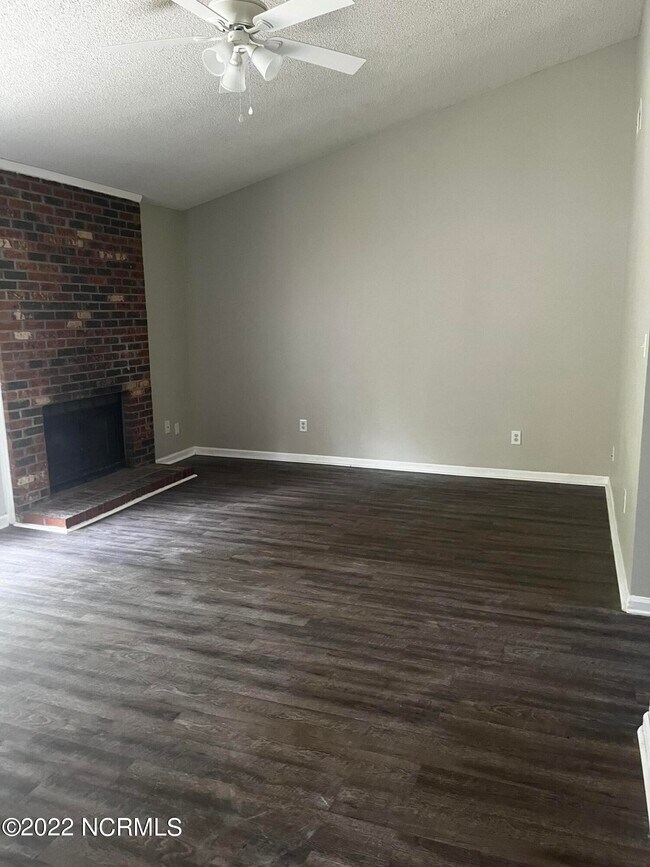 Building Photo - 1516 Tramway Ct