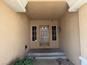 Building Photo - 8640 Castle Hill Ave