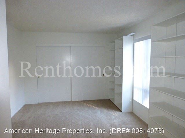Foto del edificio - 2 br, 2 bath House - 10519 Caminito Baywood