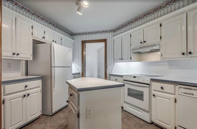 Foto del edificio - 808 NW 142nd St