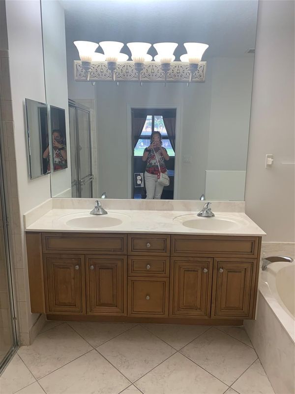 Foto del edificio - 6197 Caladium Rd