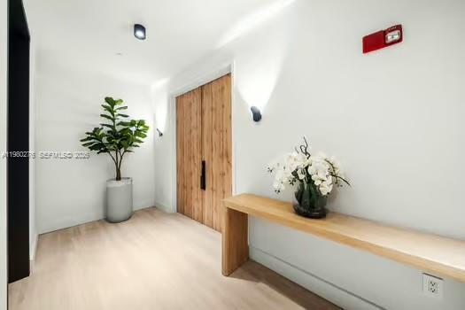 Foto del edificio - 100 South Pointe Dr