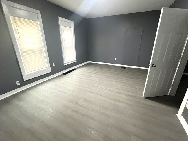 Foto del edificio - 909 W 17th St