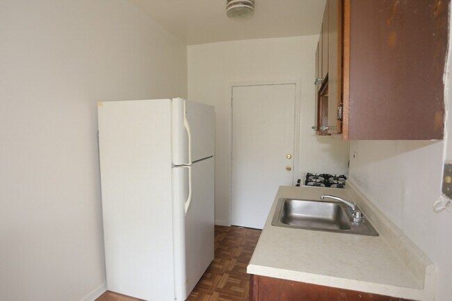 Foto del edificio - 929 W Sunnyside Ave