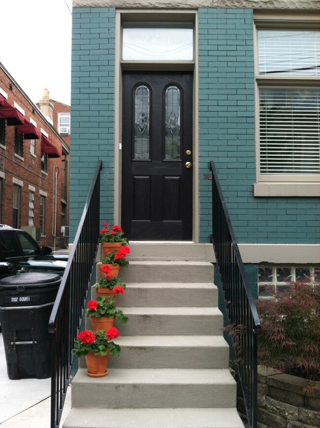 969 Hatch St Unit 969, Cincinnati, OH 45202 Apartments in Cincinnati, OH